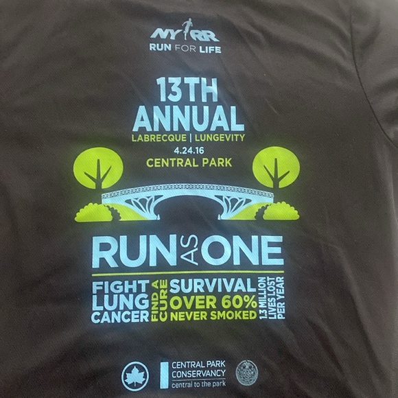 NYRR Run as One micro polyester women’s running shirt. Black - Picture 8 of 8